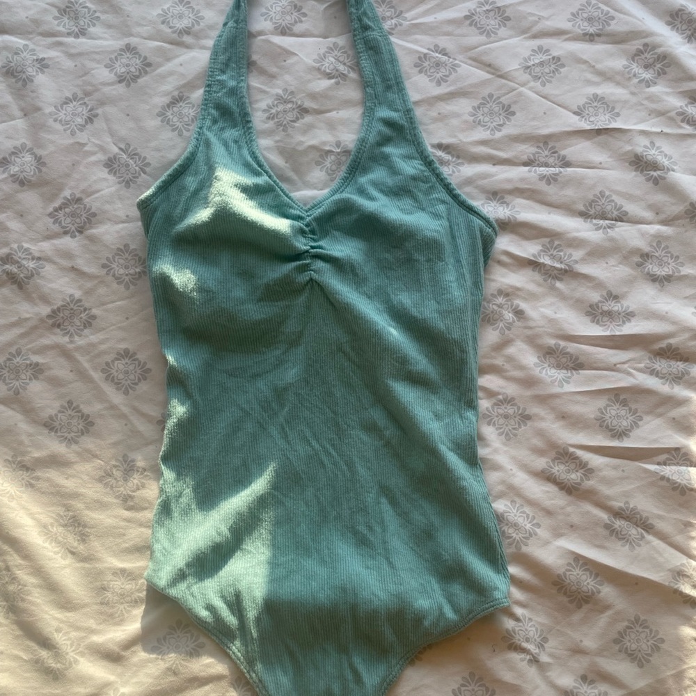Hollsiter blue bodysuit